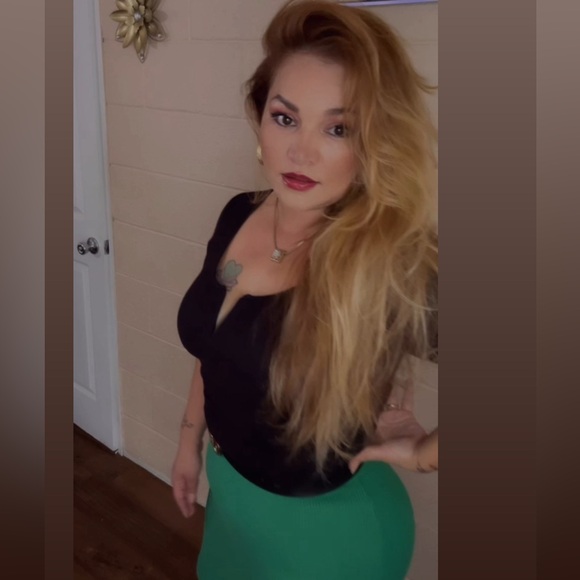 Meet your Posher Sue! - Picture 3 of 11